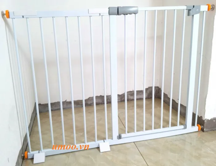 Thanh chắn cầu thang loại nào tốt - Thanh chắn cao 102cm
