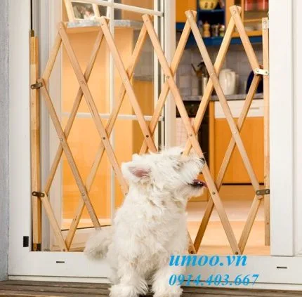 Chắn cửa coco bằng gỗ tự nhiên, dễ lắp đặt